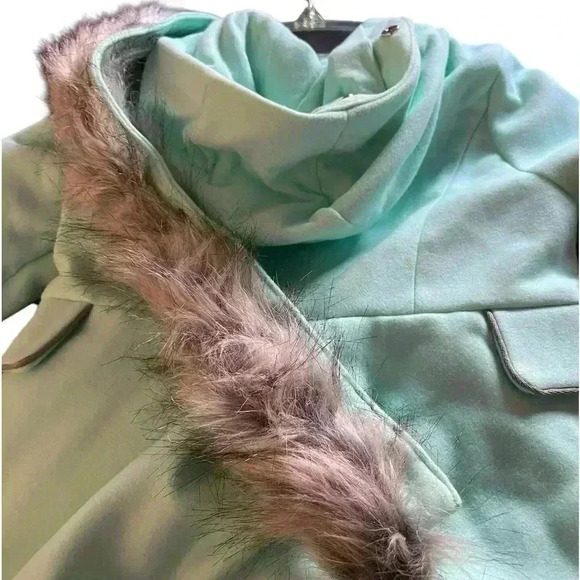Cat & Jack NWT Girls Mint Green Coat Size 4/5 XS - Picture 8 of 11